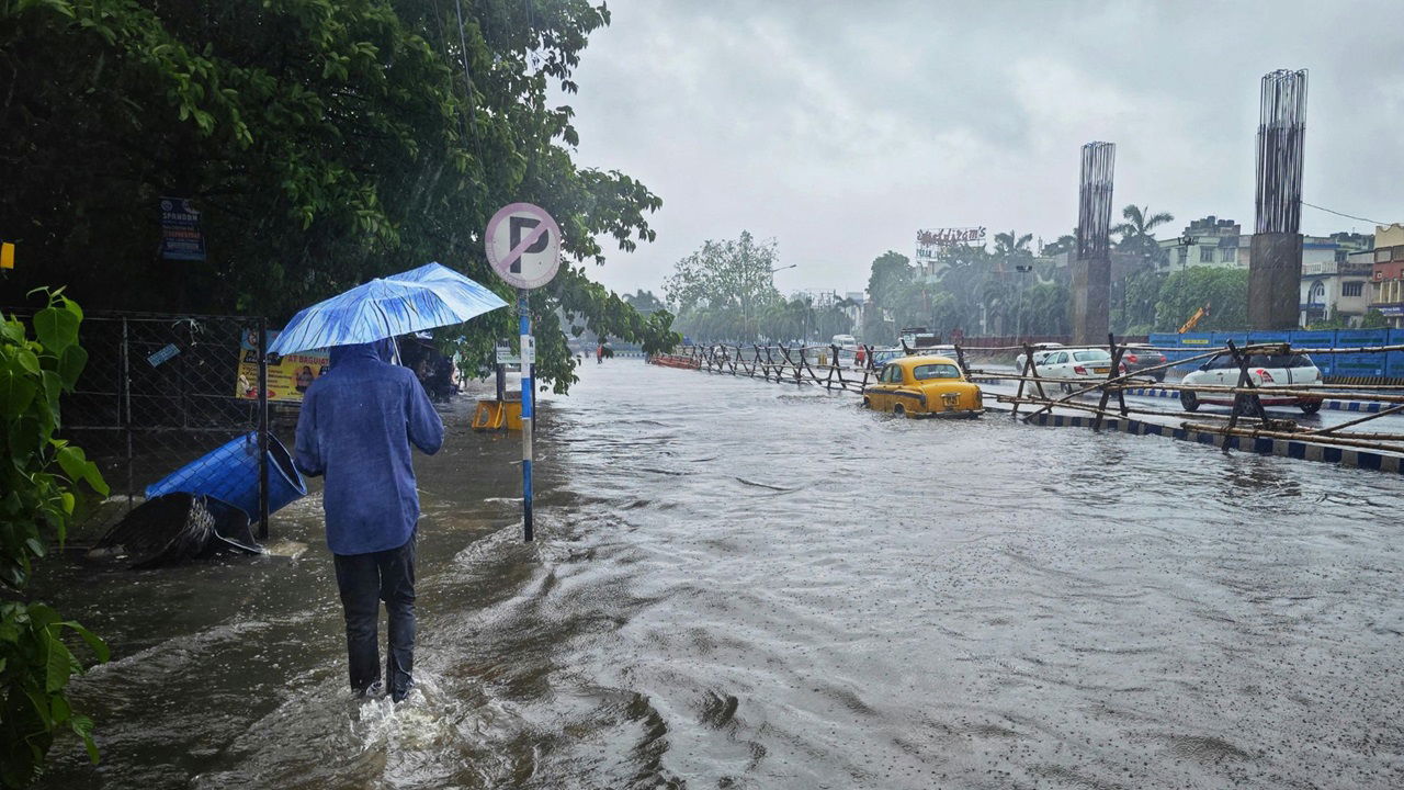 Heavy rains are set to lash parts of South and Northeast India due to a low-pressure system over the Bay of Bengal. (Photo Source:Pexels)