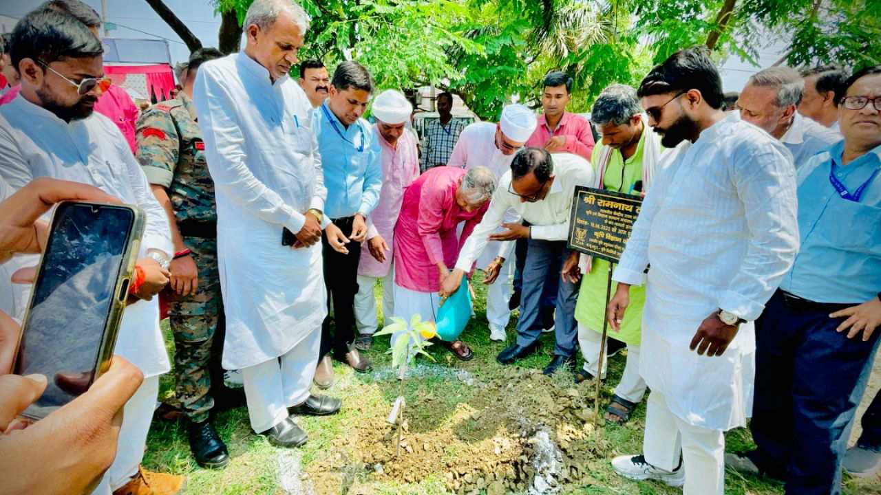 The programme began with a tree plantation ceremony, symbolizing the commitment to environmental sustainability. (Image Credit: ICAR)